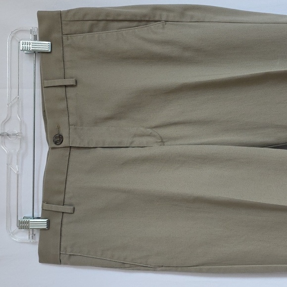 Dockers Mens Tan Cotton Casual Pants.  Size 31 - Picture 4 of 8